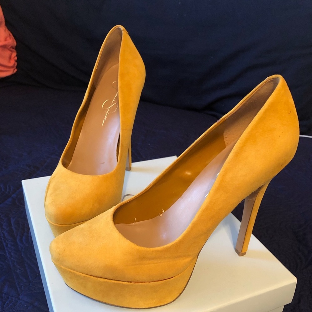Jessica Simpson Waldo Platform Suede Pump- 9